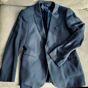 Armani Collezioni M Line Drop 8 Blue Sport Jacket 
Size: Medium/US 38R/IT 48R
